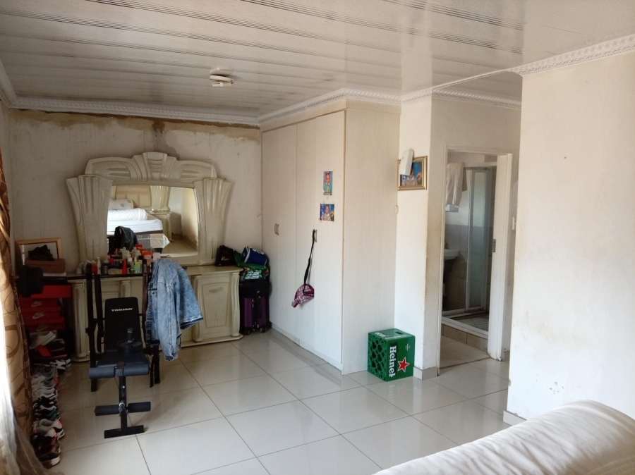 3 Bedroom Property for Sale in Crystal Park Gauteng