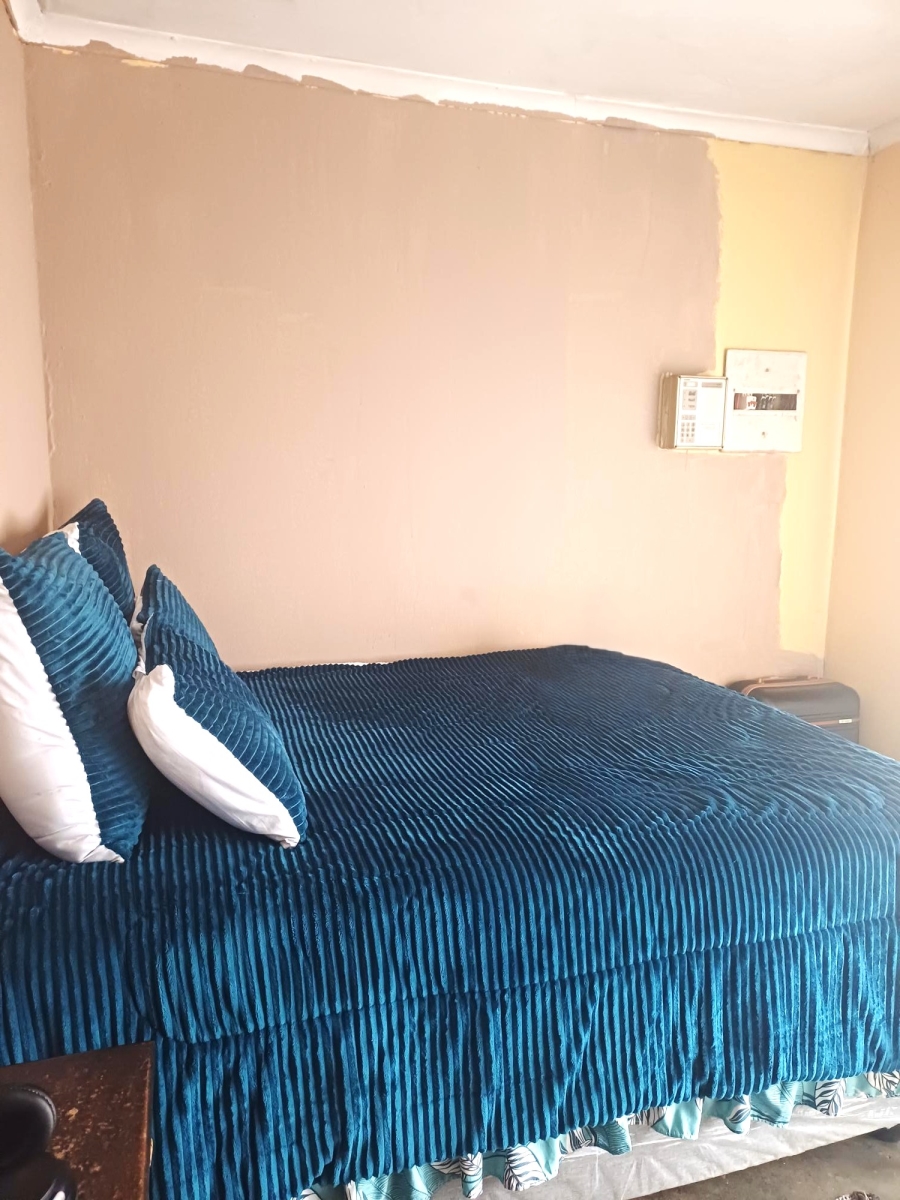 8 Bedroom Property for Sale in Tokoza Gauteng