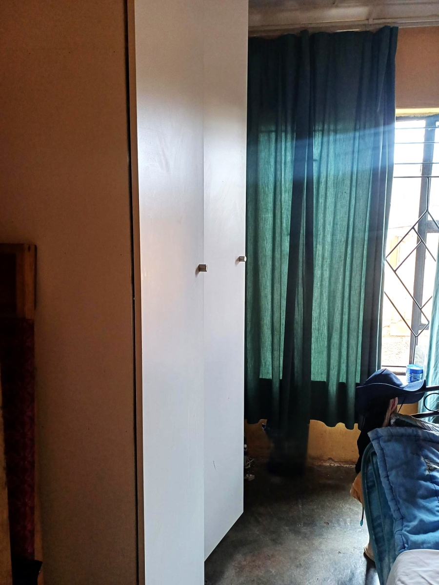 8 Bedroom Property for Sale in Tokoza Gauteng