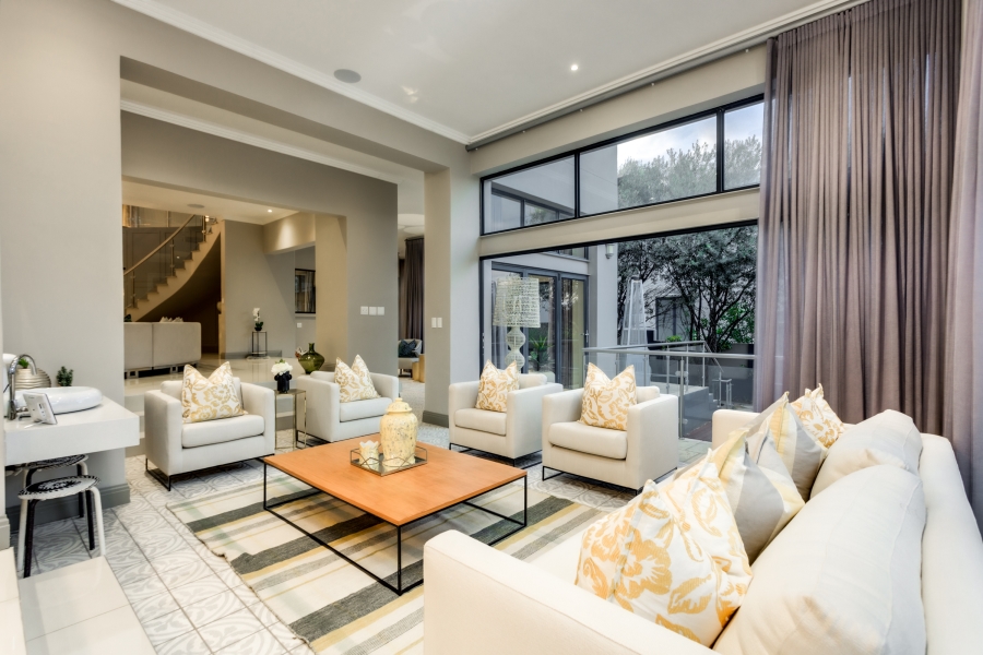 5 Bedroom Property for Sale in Helderfontein Estate Gauteng