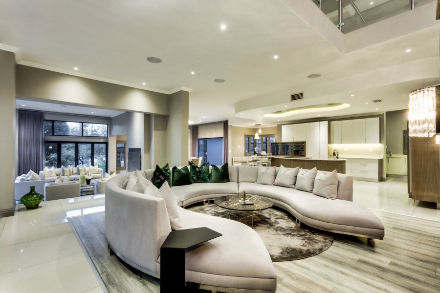 5 Bedroom Property for Sale in Helderfontein Estate Gauteng