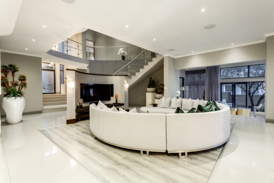 5 Bedroom Property for Sale in Helderfontein Estate Gauteng