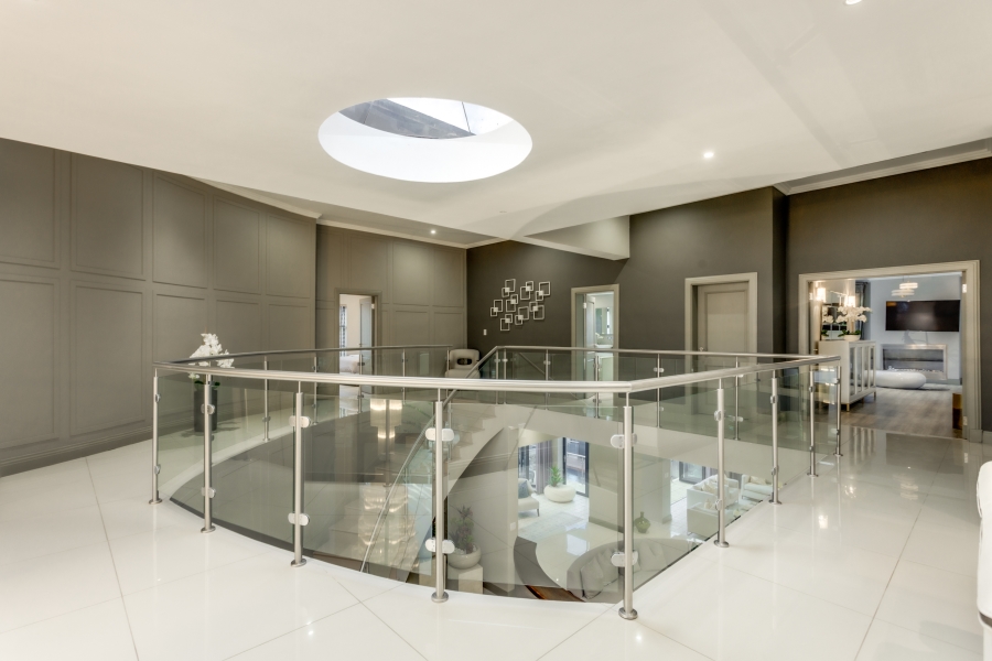 5 Bedroom Property for Sale in Helderfontein Estate Gauteng