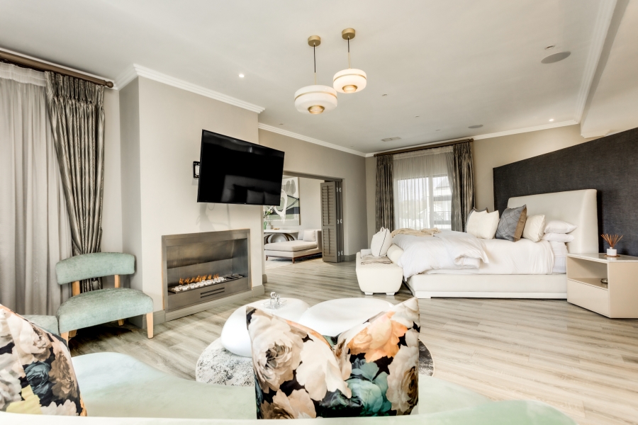 5 Bedroom Property for Sale in Helderfontein Estate Gauteng