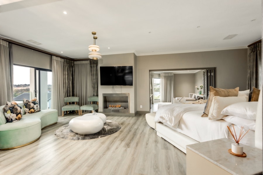 5 Bedroom Property for Sale in Helderfontein Estate Gauteng
