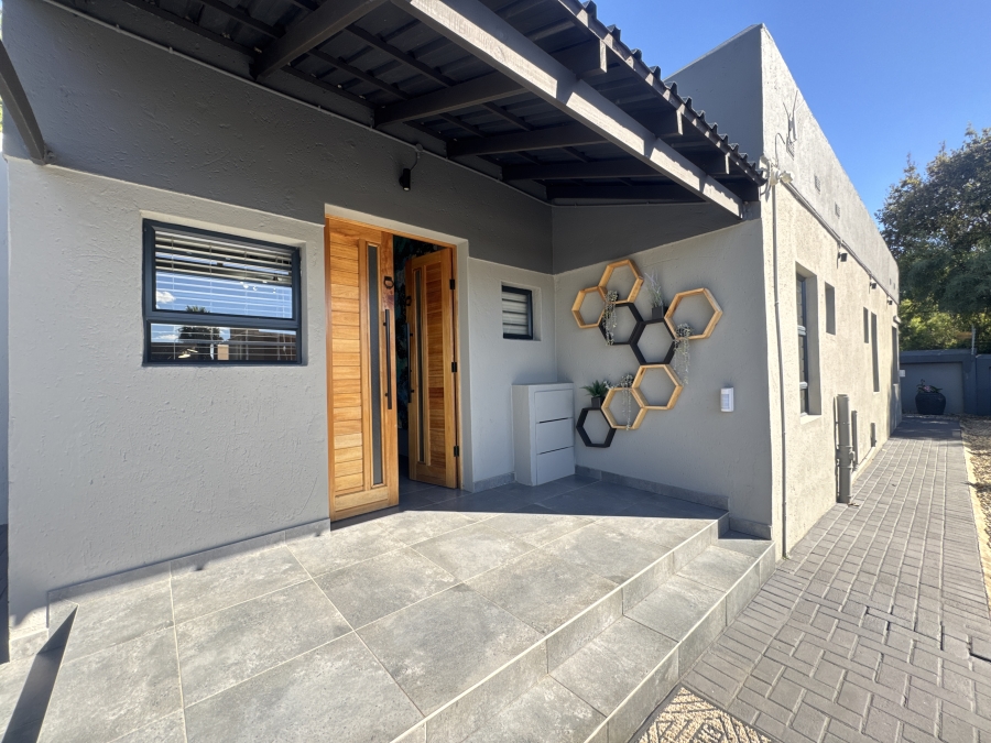 3 Bedroom Property for Sale in Paulshof Gauteng