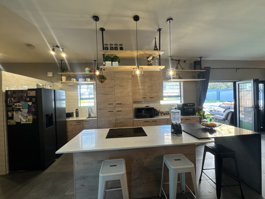 3 Bedroom Property for Sale in Paulshof Gauteng