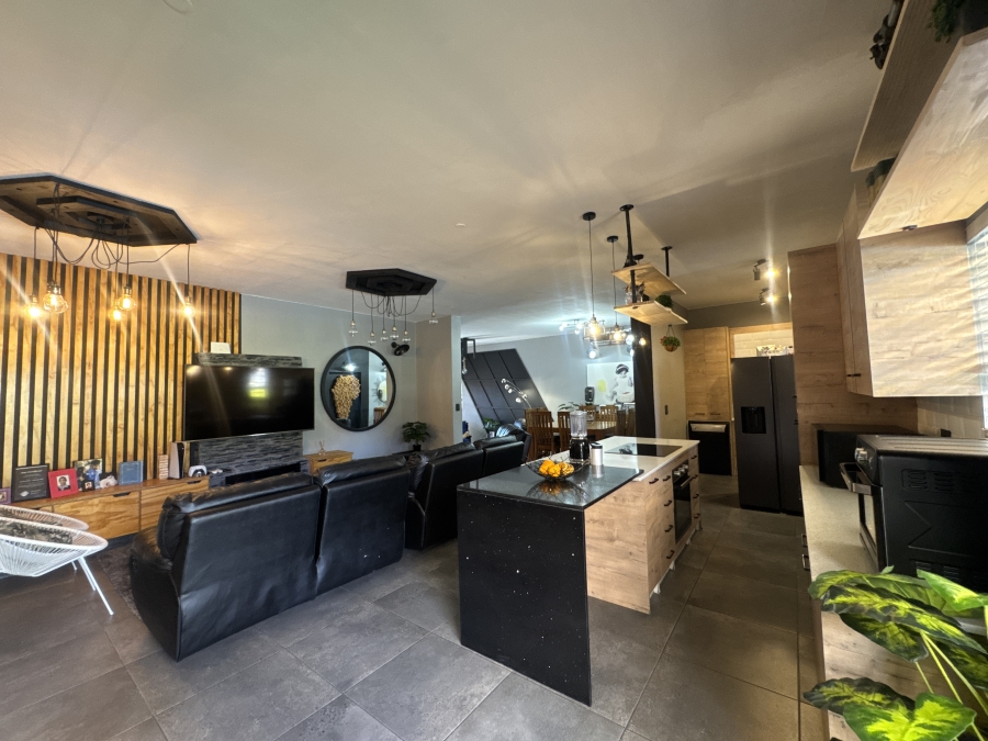 3 Bedroom Property for Sale in Paulshof Gauteng