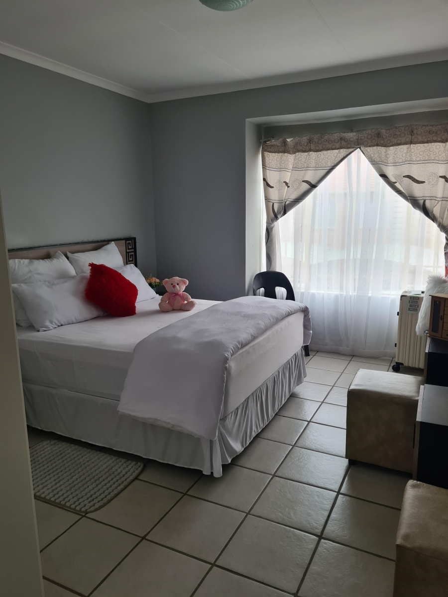 2 Bedroom Property for Sale in Rynfield Gauteng
