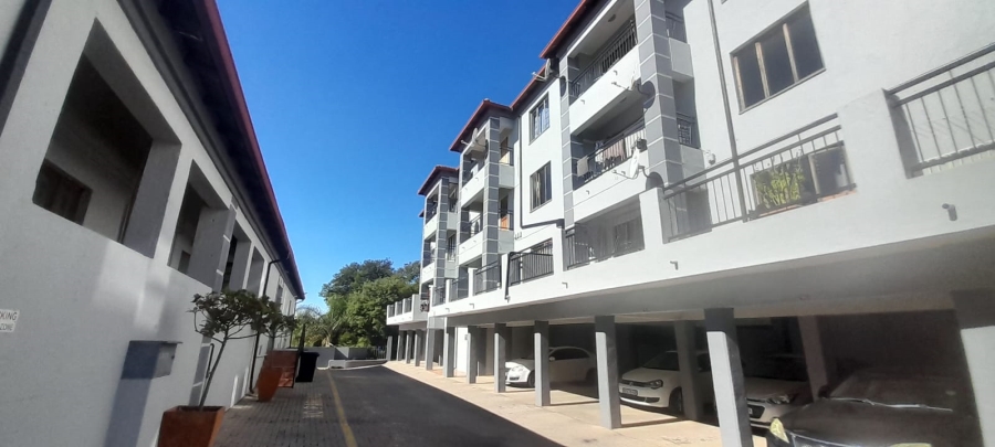 To Let 2 Bedroom Property for Rent in Constantia Kloof Gauteng