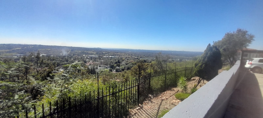 To Let 2 Bedroom Property for Rent in Constantia Kloof Gauteng