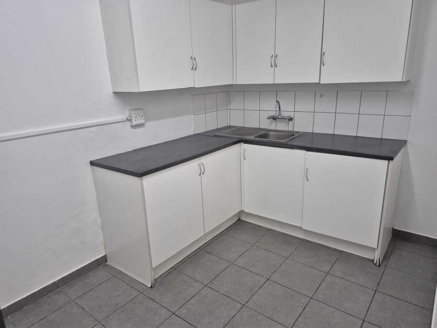 To Let Commercial Property for Rent in Meadowdale Gauteng