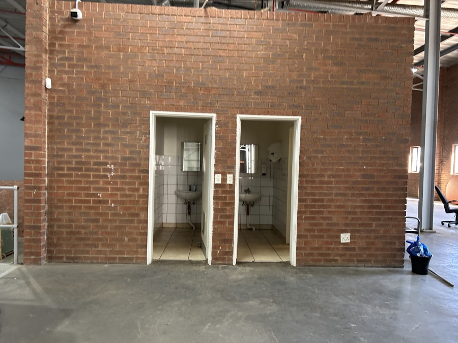 To Let Commercial Property for Rent in Pomona Gauteng