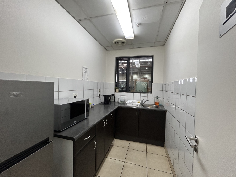 To Let Commercial Property for Rent in Pomona Gauteng