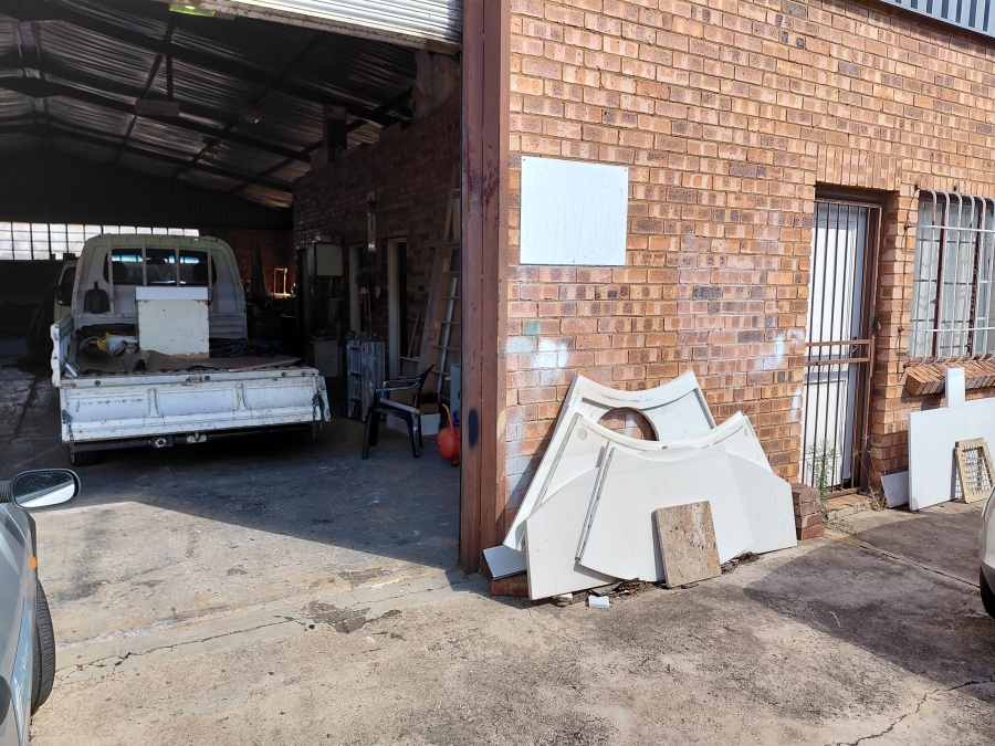Commercial Property for Sale in Maraisburg Gauteng