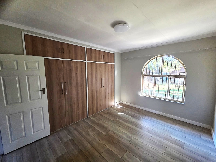 4 Bedroom Property for Sale in Garsfontein Gauteng