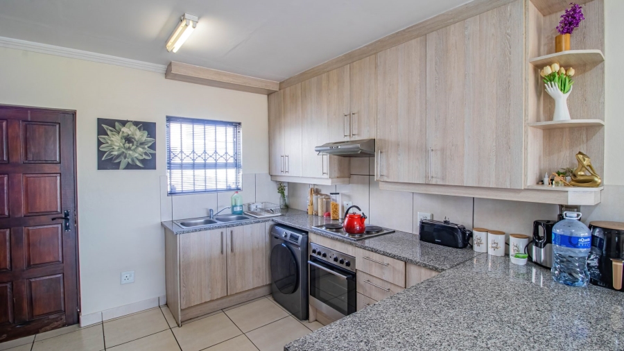 2 Bedroom Property for Sale in Mayberry Park Gauteng