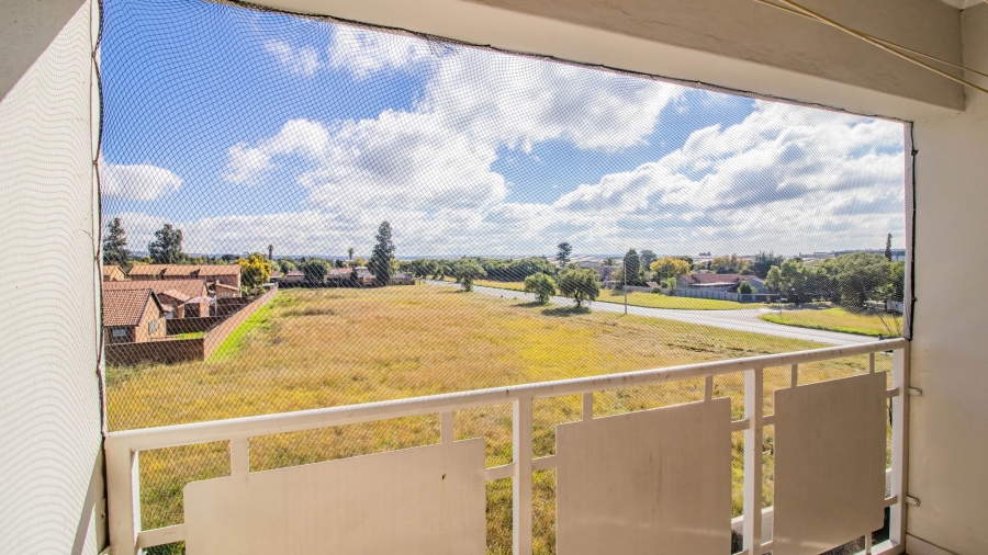 2 Bedroom Property for Sale in Mayberry Park Gauteng