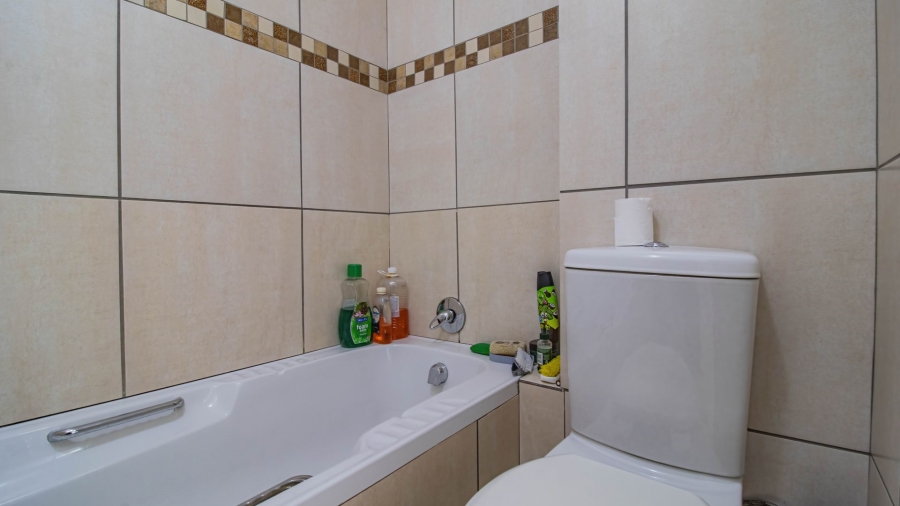 2 Bedroom Property for Sale in Mayberry Park Gauteng