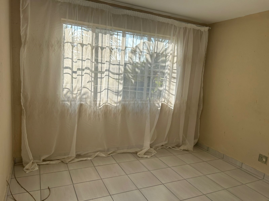2 Bedroom Property for Sale in Ridgeway Gauteng
