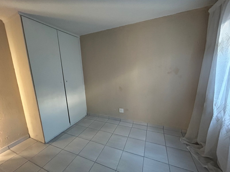 2 Bedroom Property for Sale in Ridgeway Gauteng