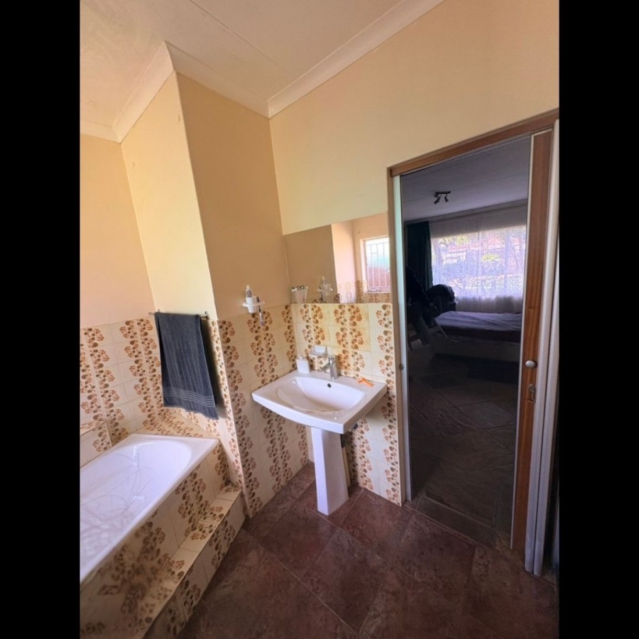 5 Bedroom Property for Sale in Christoburg Gauteng