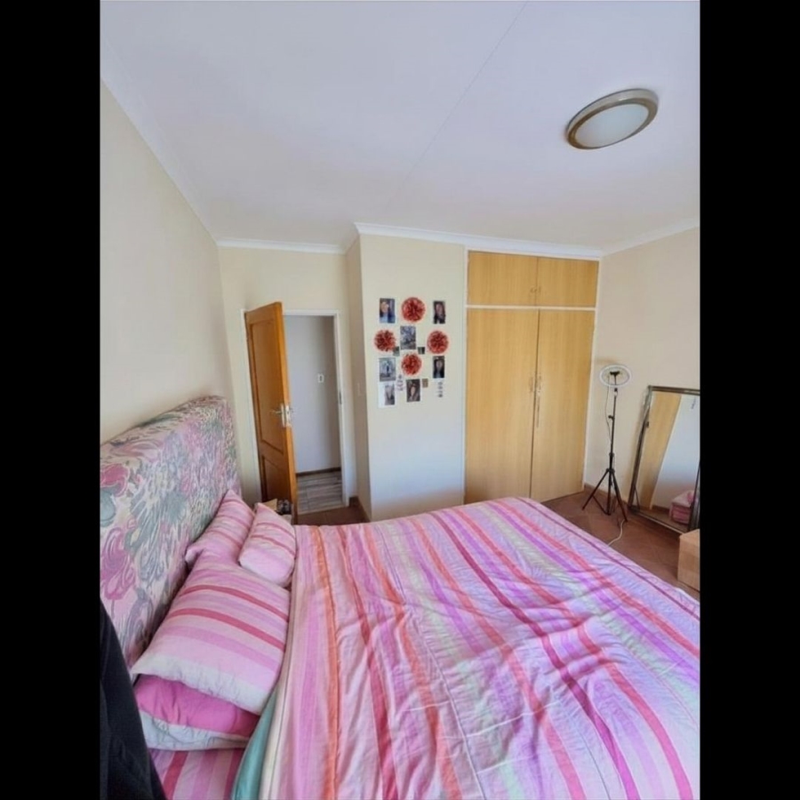 5 Bedroom Property for Sale in Christoburg Gauteng