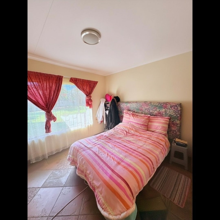 5 Bedroom Property for Sale in Christoburg Gauteng