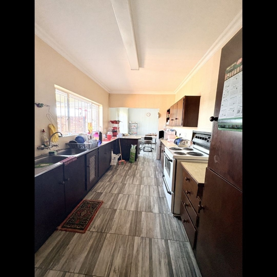 5 Bedroom Property for Sale in Christoburg Gauteng