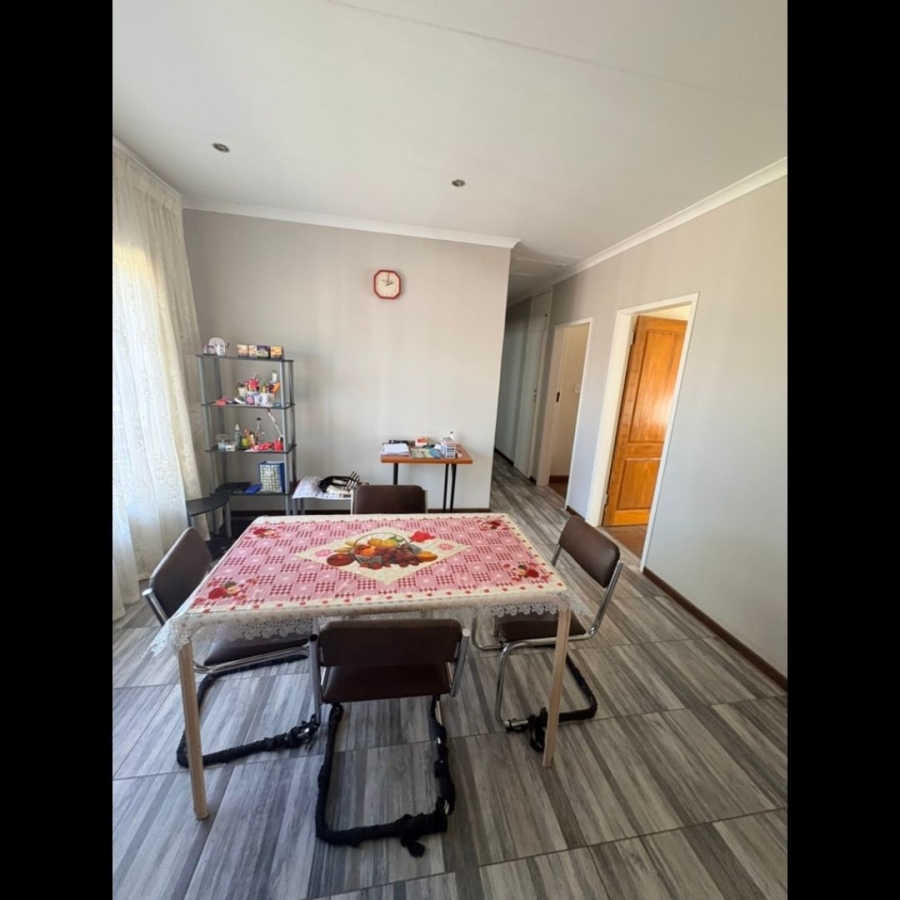 5 Bedroom Property for Sale in Christoburg Gauteng