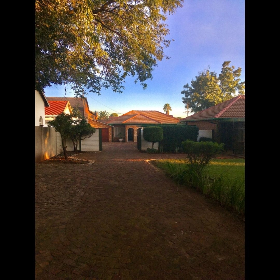 5 Bedroom Property for Sale in Christoburg Gauteng
