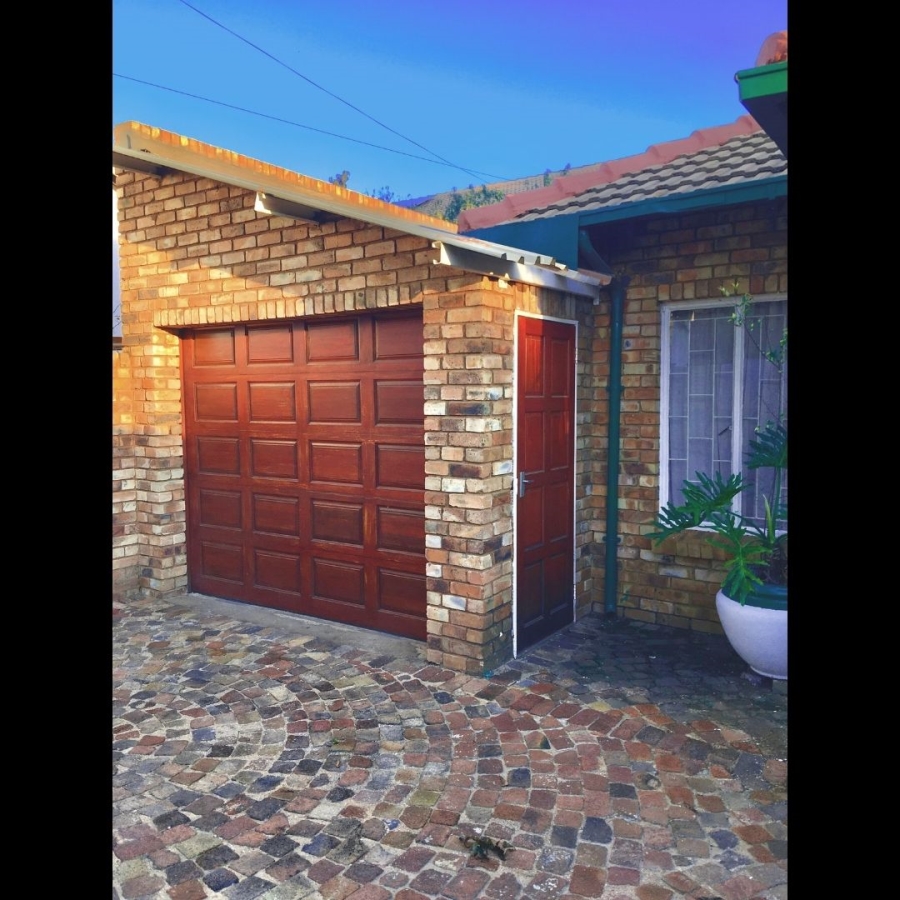 5 Bedroom Property for Sale in Christoburg Gauteng