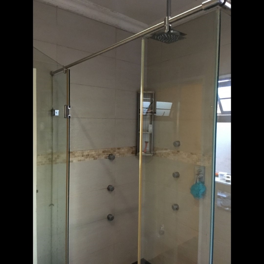 5 Bedroom Property for Sale in Christoburg Gauteng