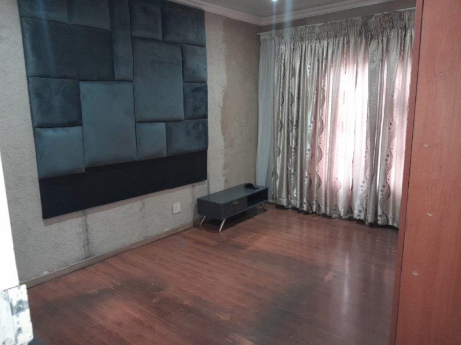 3 Bedroom Property for Sale in Lotus Gardens Gauteng
