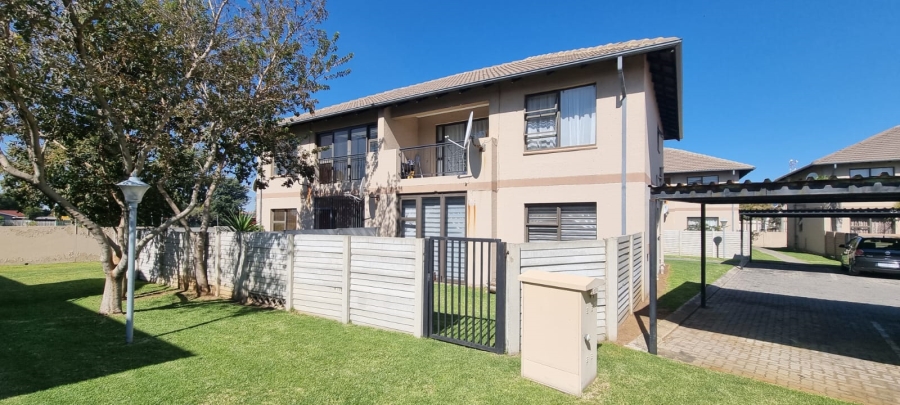 To Let 2 Bedroom Property for Rent in Parkrand Gauteng