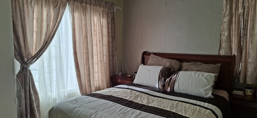1 Bedroom Property for Sale in Esther Park Gauteng