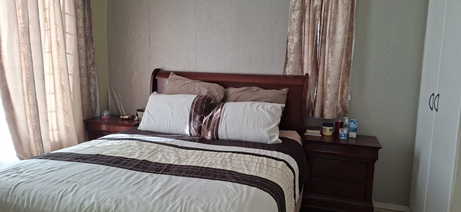 1 Bedroom Property for Sale in Esther Park Gauteng