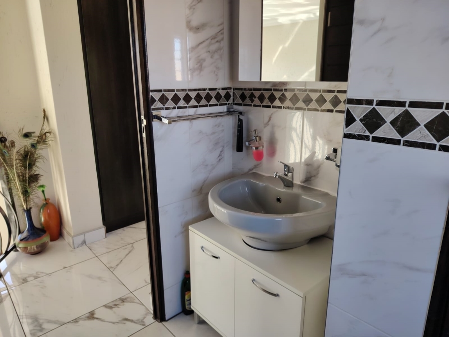 4 Bedroom Property for Sale in Bartlett Gauteng