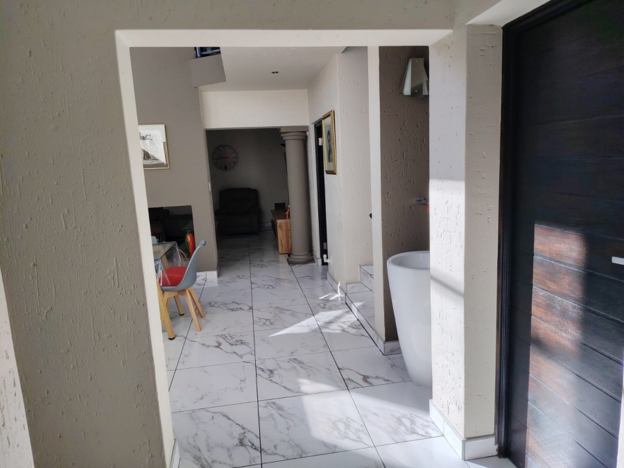4 Bedroom Property for Sale in Bartlett Gauteng