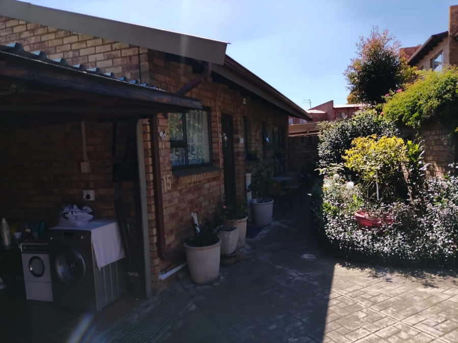 2 Bedroom Property for Sale in Croydon Gauteng