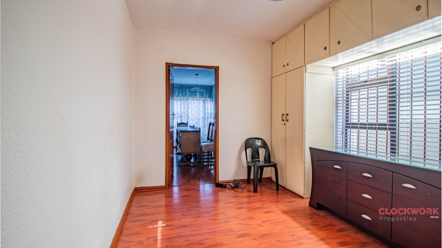 7 Bedroom Property for Sale in Actonville Gauteng
