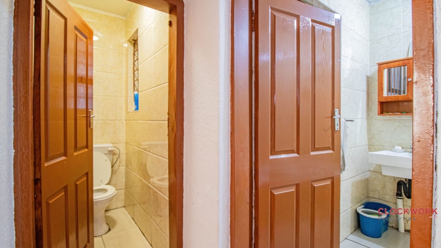 7 Bedroom Property for Sale in Actonville Gauteng