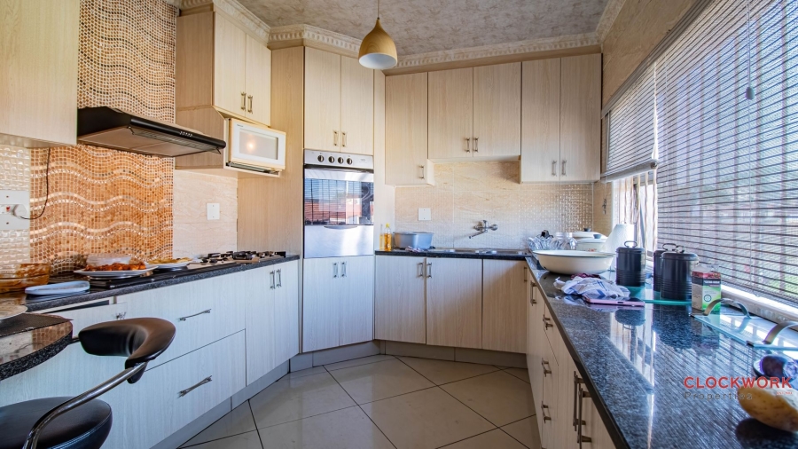 7 Bedroom Property for Sale in Actonville Gauteng