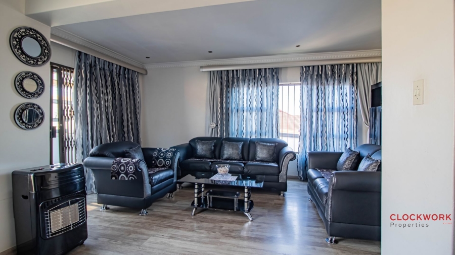 7 Bedroom Property for Sale in Actonville Gauteng