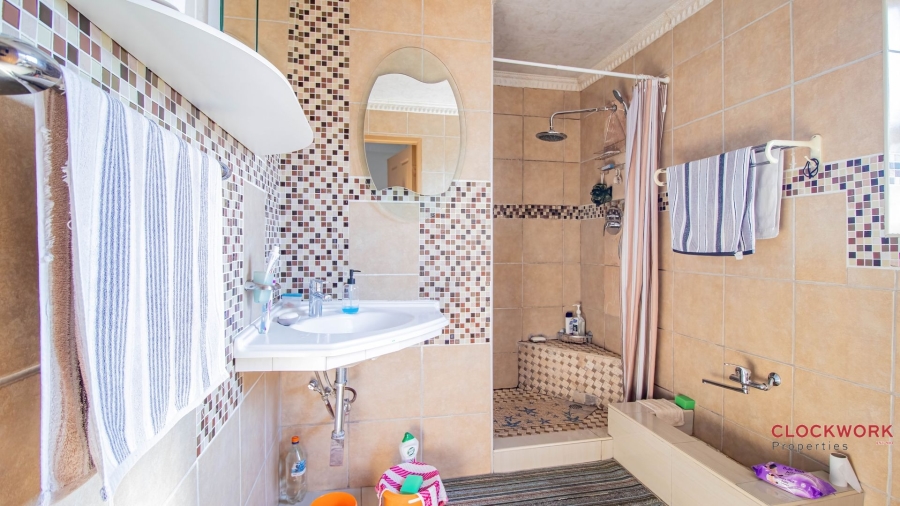 7 Bedroom Property for Sale in Actonville Gauteng