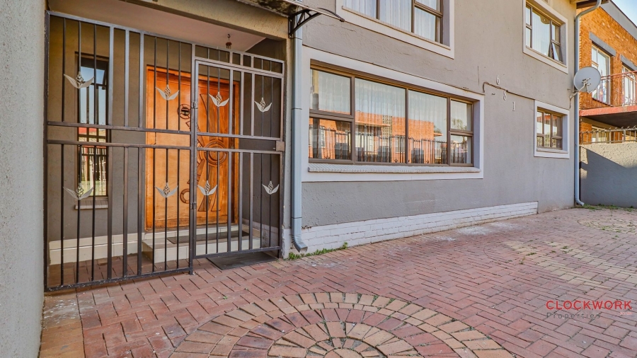 7 Bedroom Property for Sale in Actonville Gauteng