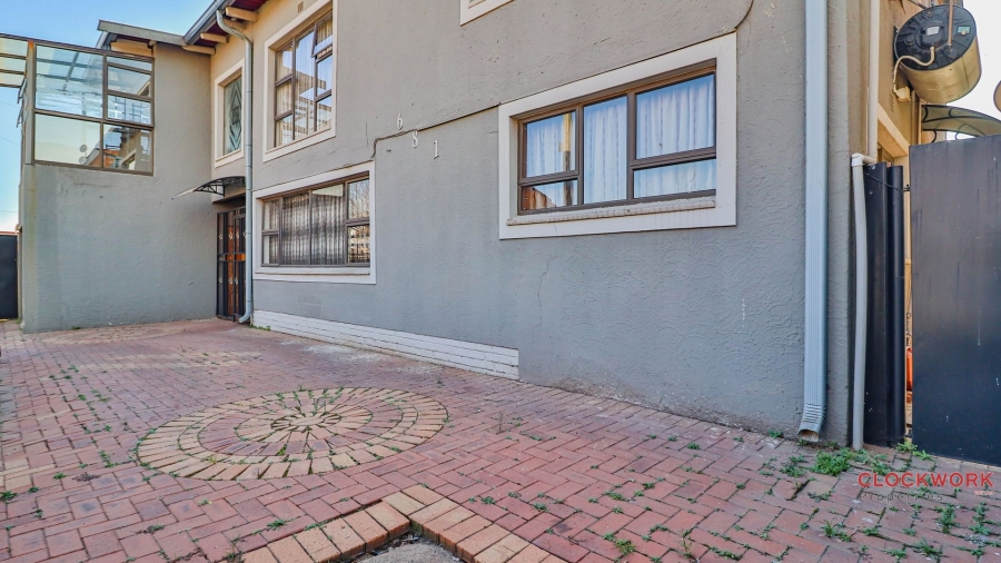 7 Bedroom Property for Sale in Actonville Gauteng