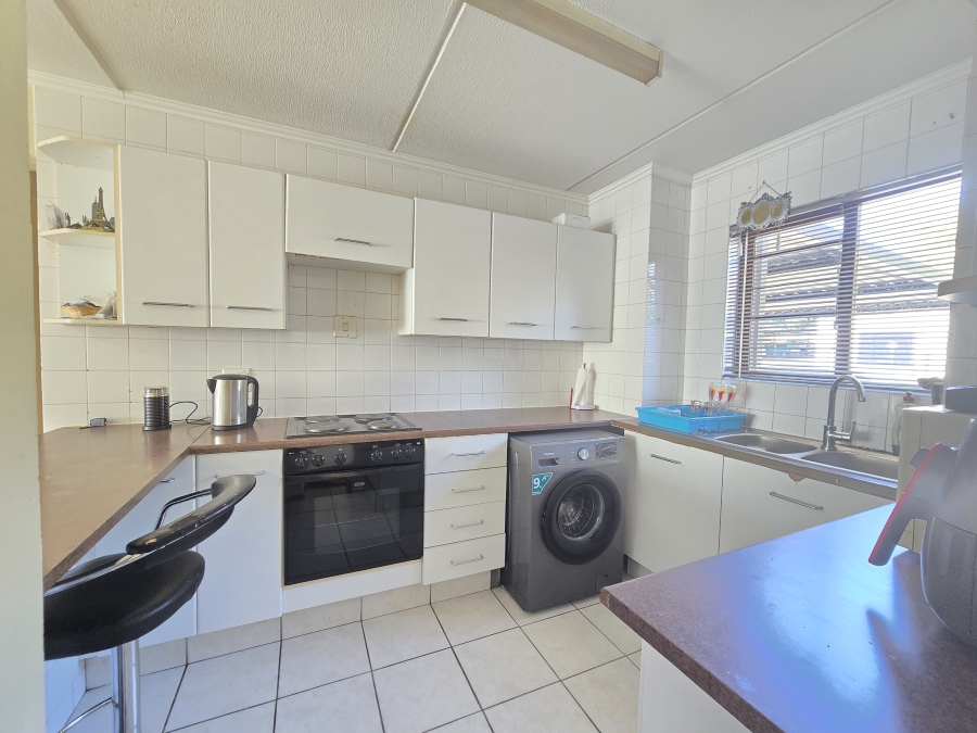 2 Bedroom Property for Sale in Sunninghill Gauteng