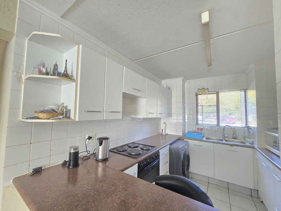 2 Bedroom Property for Sale in Sunninghill Gauteng