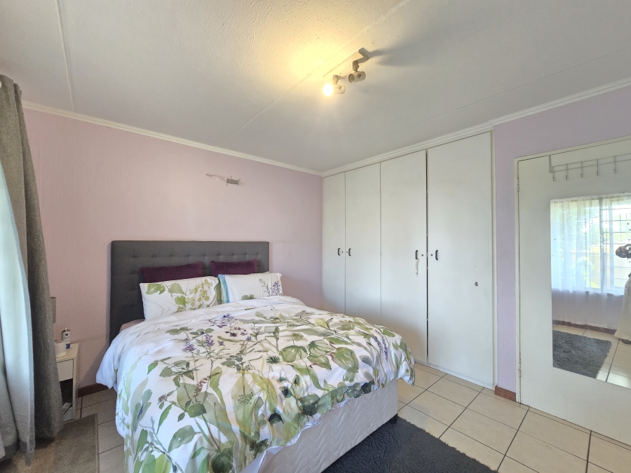 2 Bedroom Property for Sale in Sunninghill Gauteng